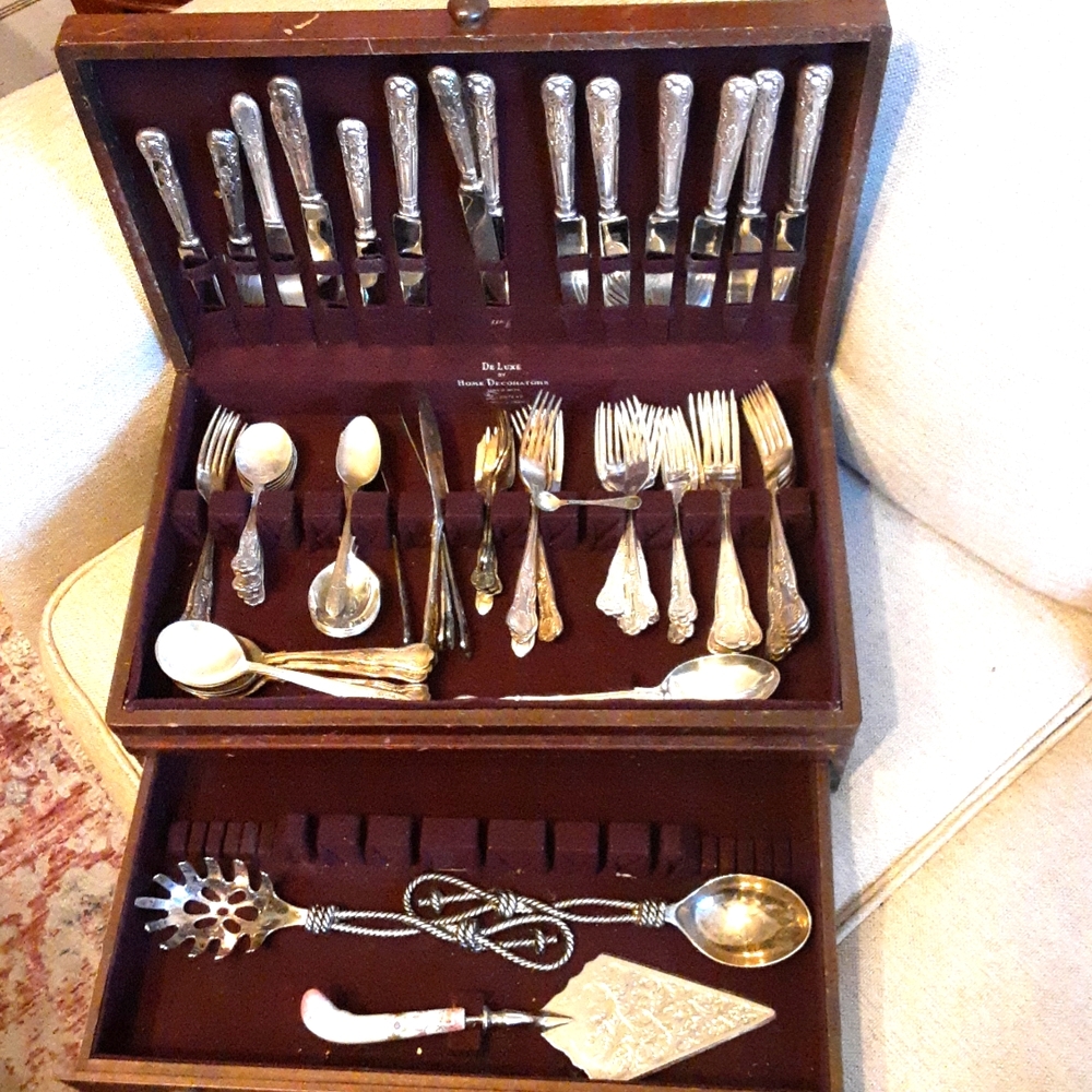 Cutlery- set ENGLAND 🇬🇧 DEAL FOR an opportunity for lovers of beauty and style